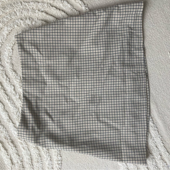Aritzia Wilfred beige plaid mini skirt size 2 - Picture 5 of 10